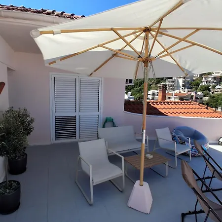 Villa Thea *